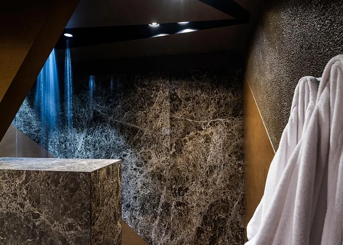 Konukevi Le Del Duomo Luxury 4*